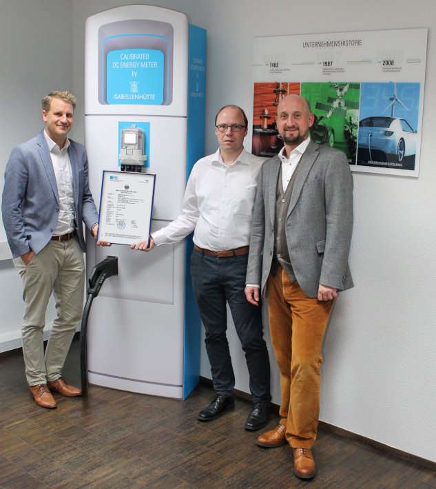 PCB Zertifikat Pressebild ret new 1MB