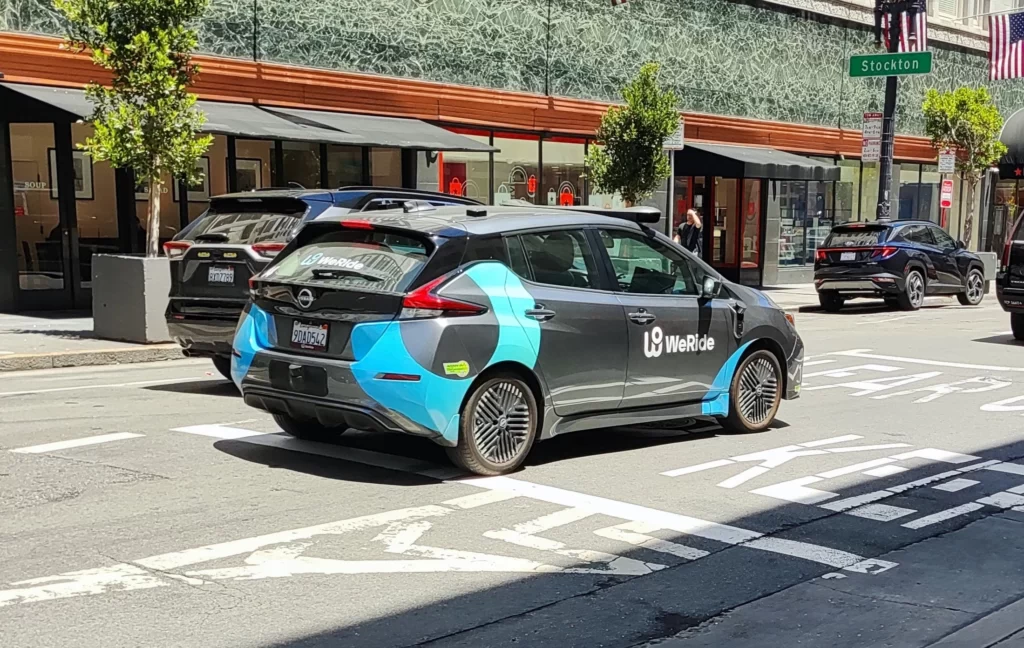 self driving car mapping the streets