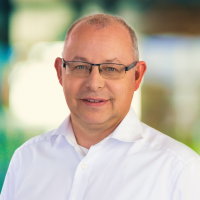 Picture of Dr Robert Brand